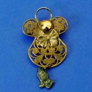 Angel Praying Hands Brooch Lapel Hat Pin Gold Tone